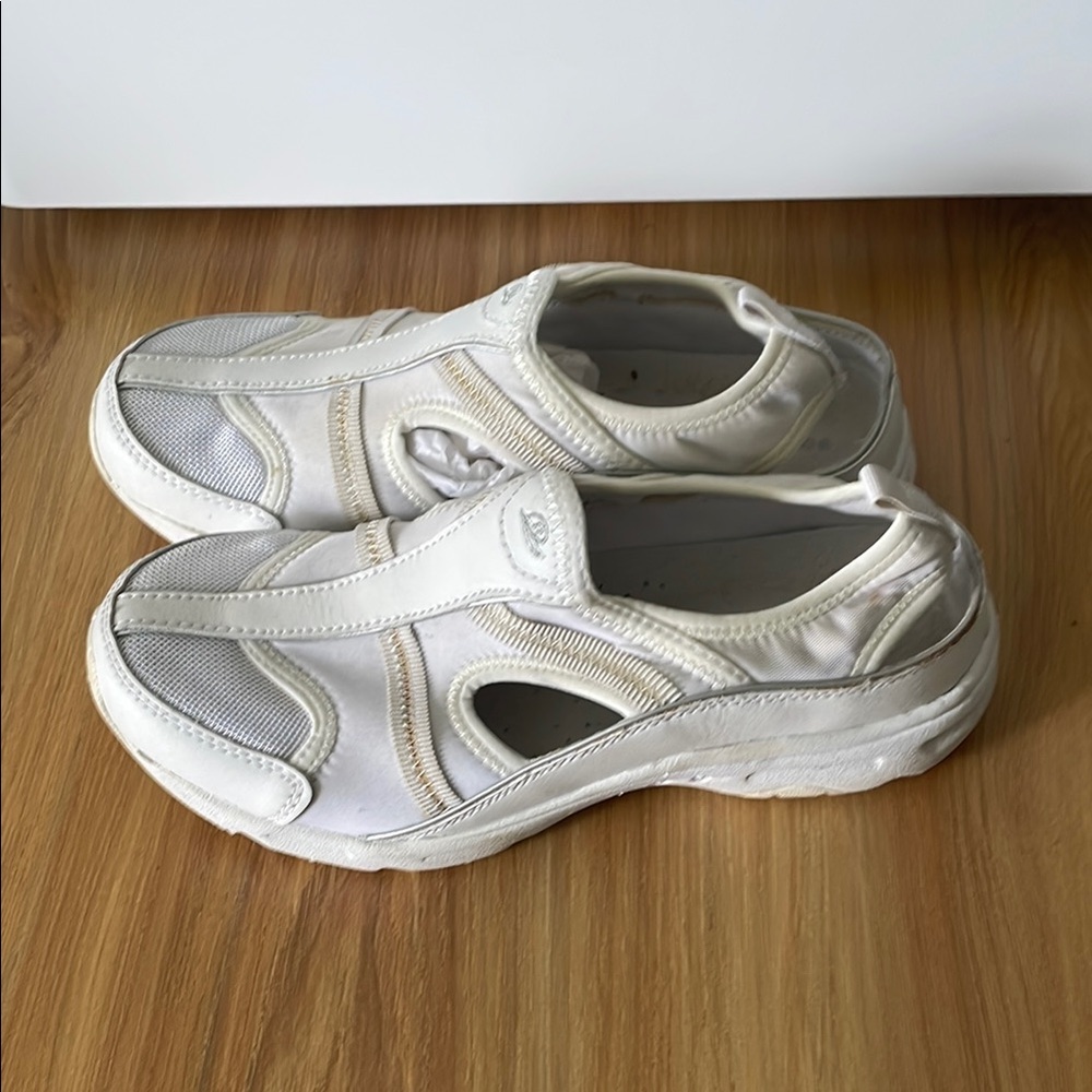 Easy Spirit White Athletic Shoes
